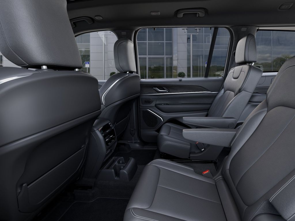2025 Jeep Grand Cherokee L Overland - Photo 23