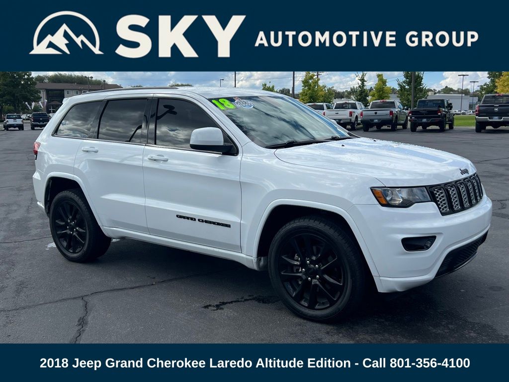 2018 Jeep Grand Cherokee Laredo photo 2
