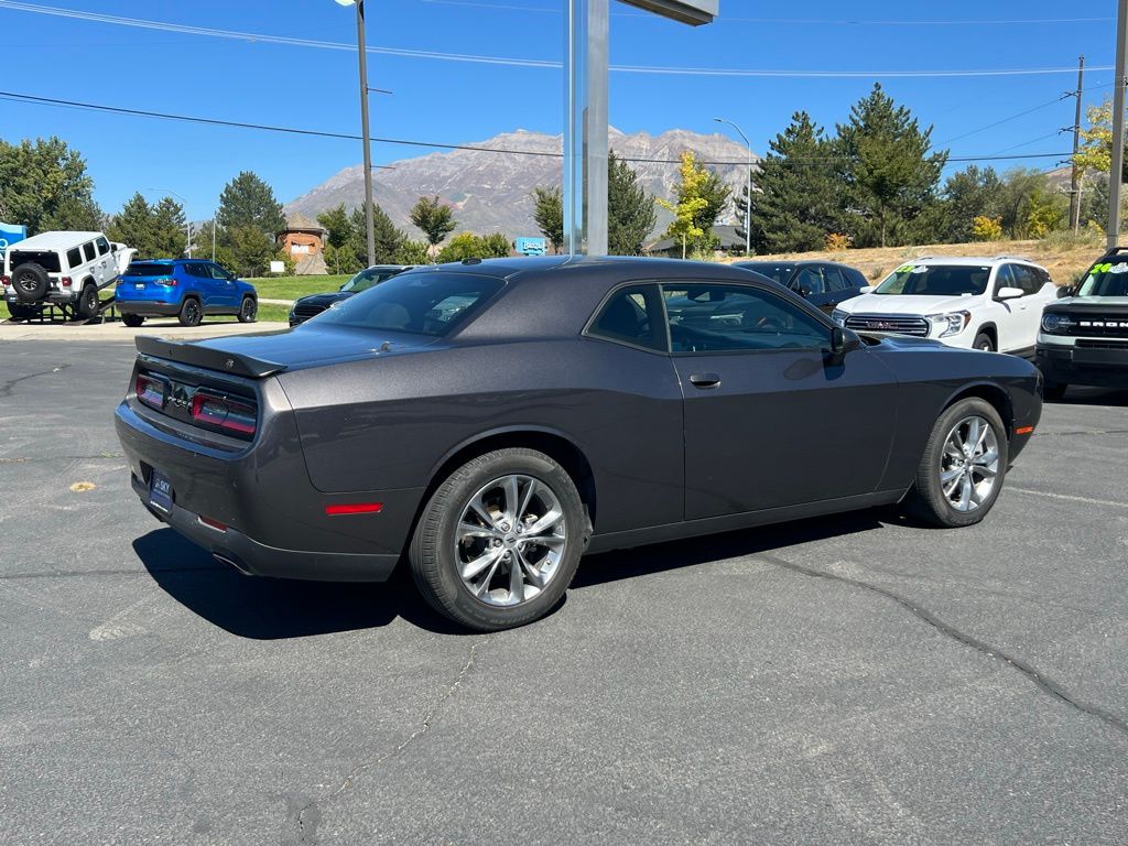 2023 Dodge Challenger SXT photo 4