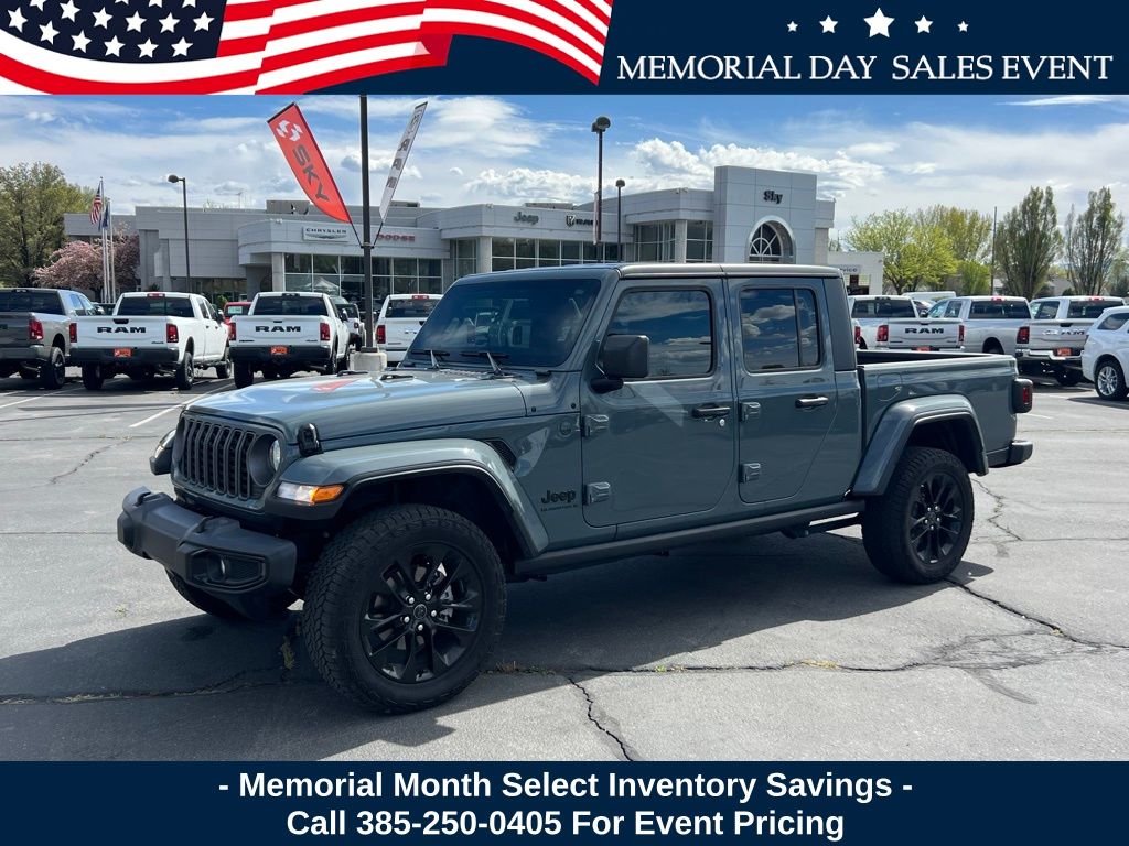 2025 Jeep Gladiator Nighthawk Auto's photo