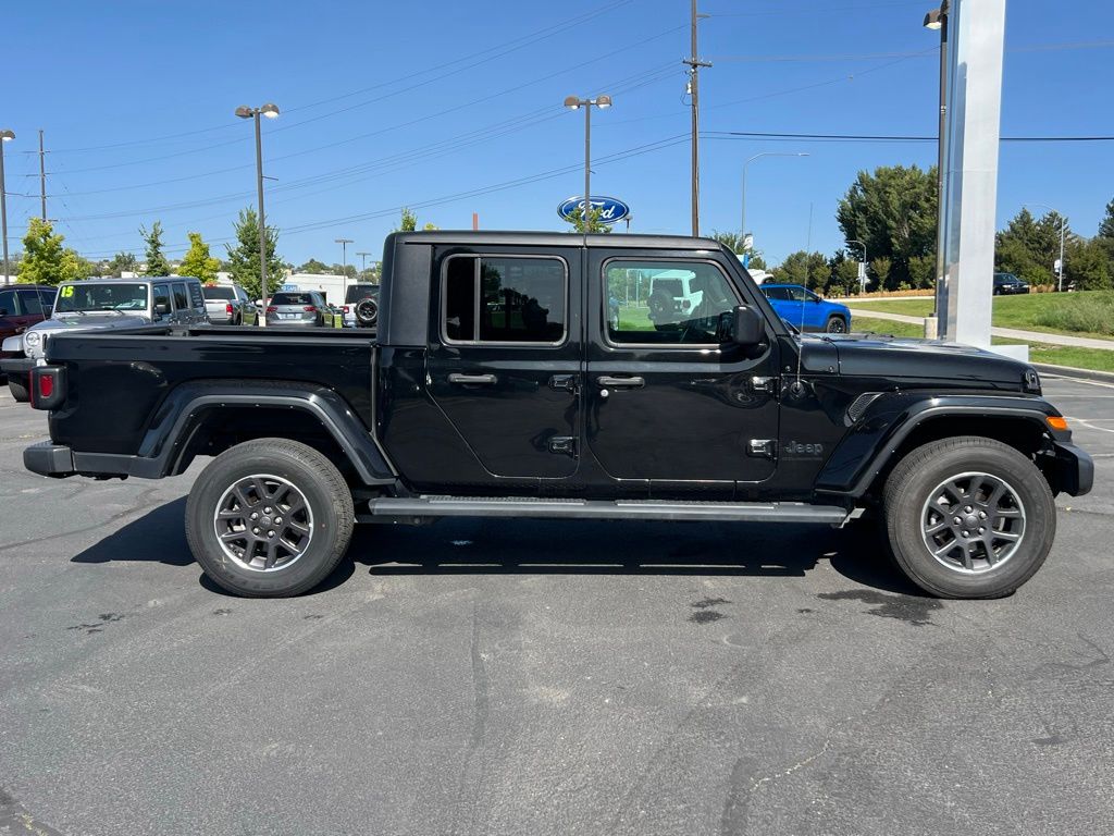 2023 Jeep Gladiator Sport photo 4