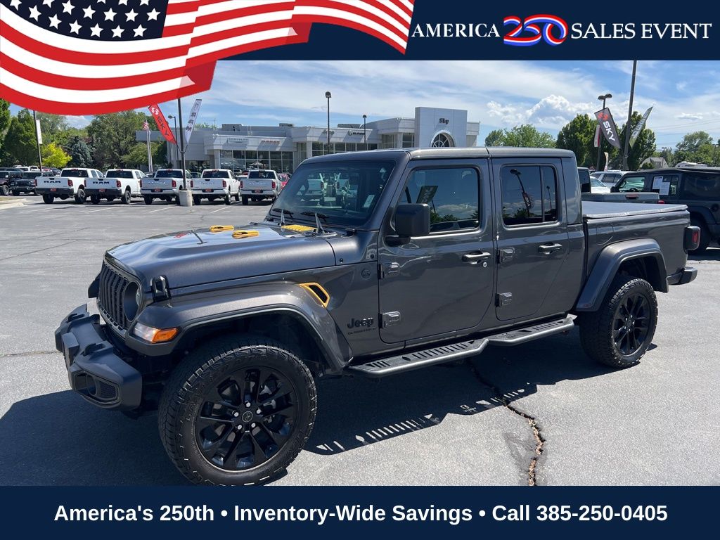 2024 Jeep Gladiator Nighthawk Auto's photo
