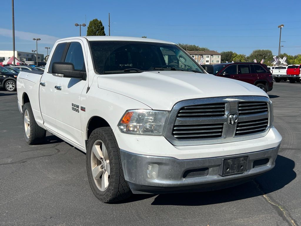 2014 Ram 1500 SLT photo 4