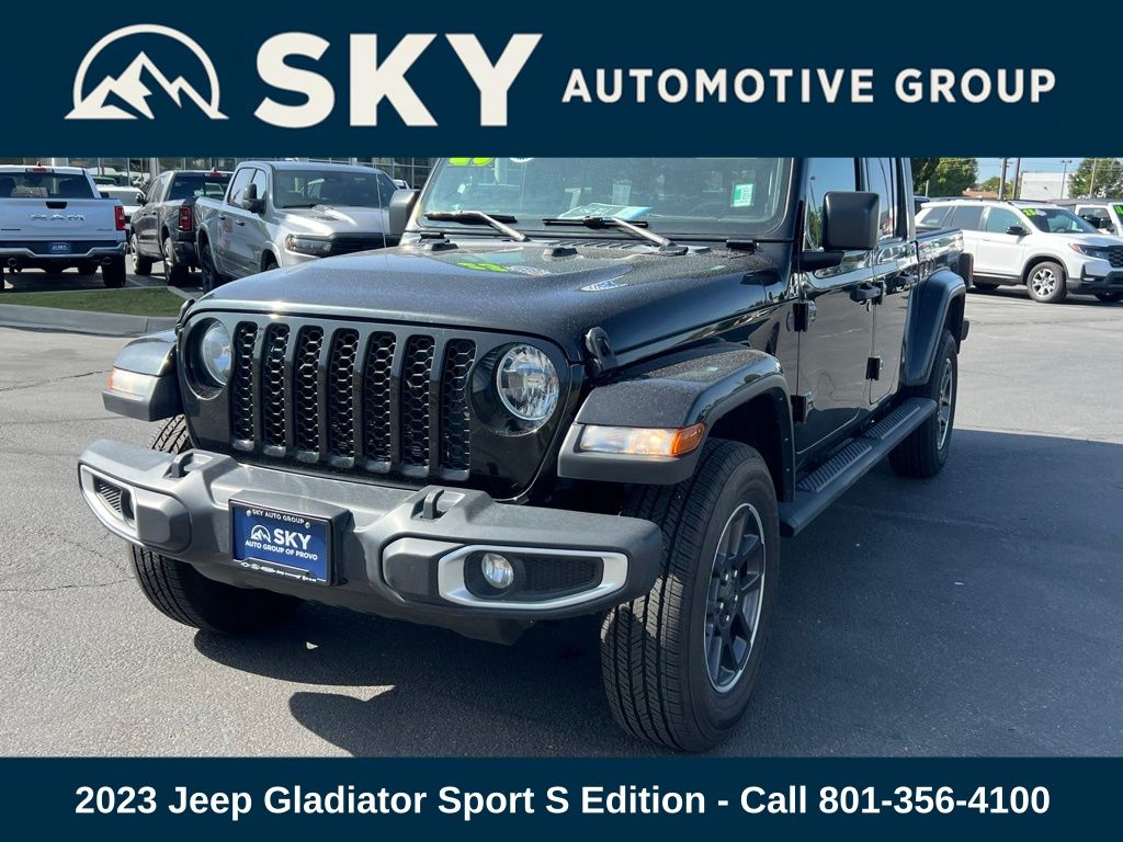 2023 Jeep Gladiator Sport photo 2