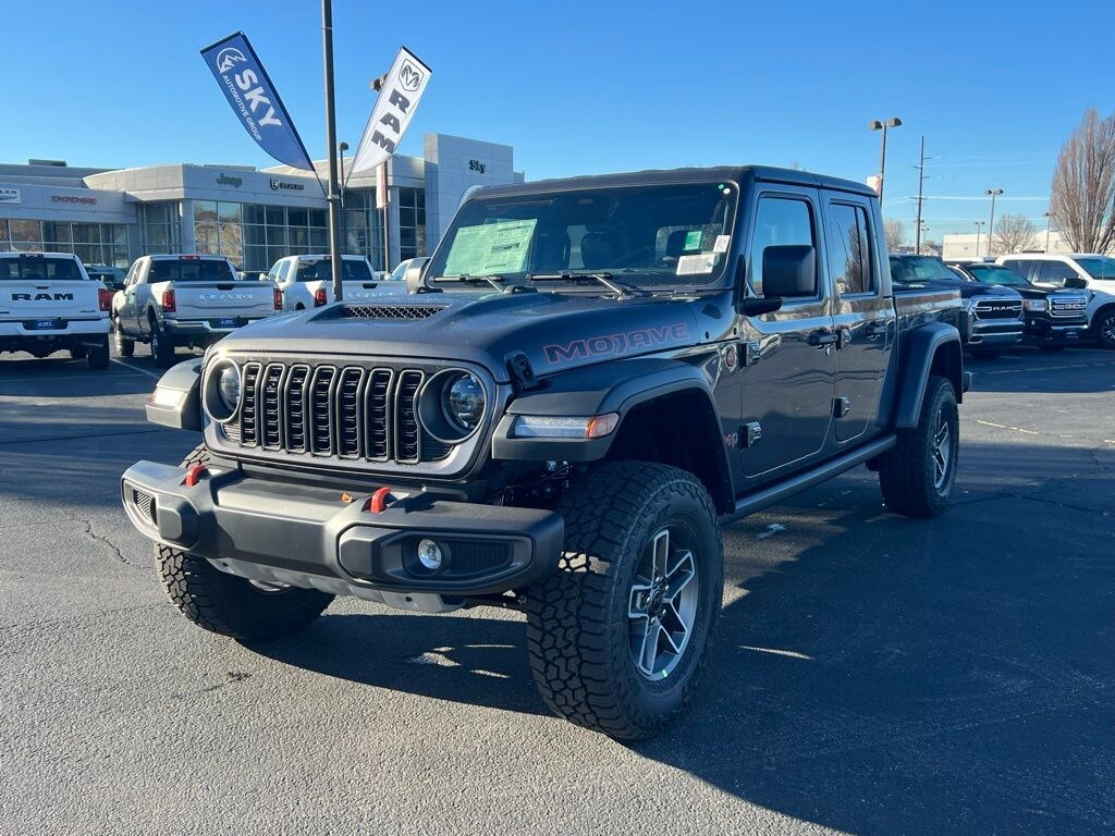New 2026 Jeep Gladiator MOJAVE 4X4 Pickup