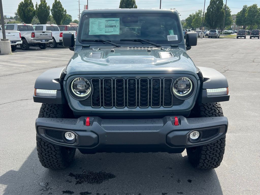 2025 Jeep Wrangler Rubicon photo 3