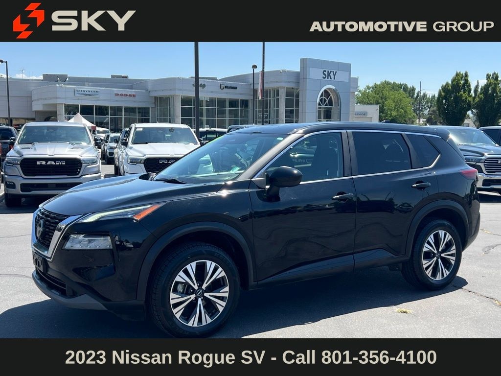 Used 2023 Nissan Rogue SV SUV