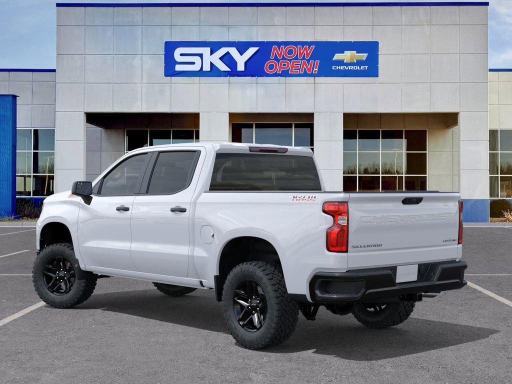 2025 Chevrolet Silverado 1500 Custom Trail Boss photo 2