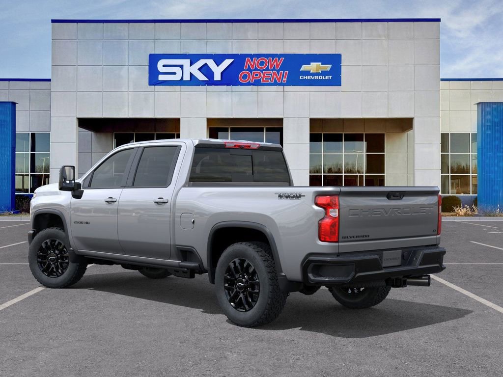 2025 Chevrolet Silverado 2500HD LT photo 3
