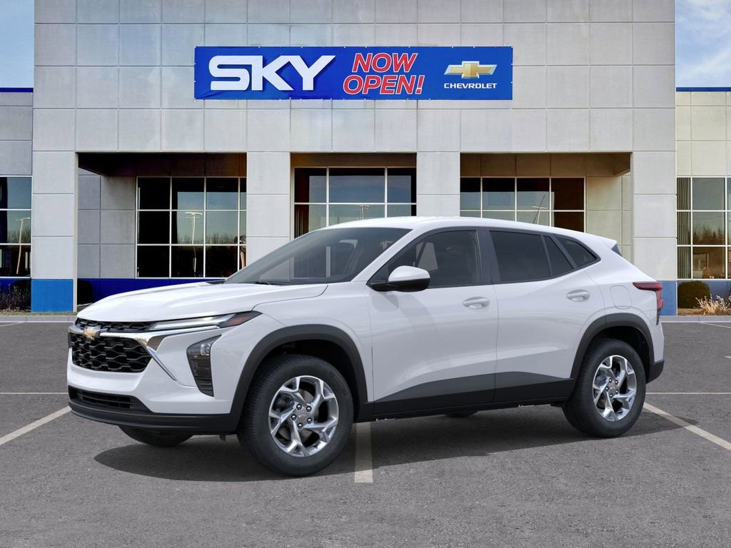 2025 Chevrolet Trax LS photo 2