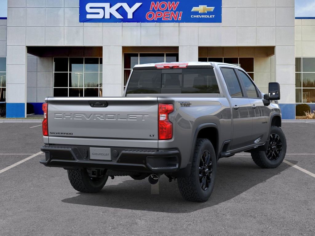 2025 Chevrolet Silverado 2500HD LT photo 4