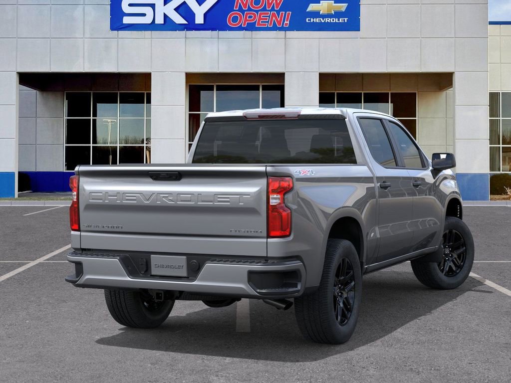 2025 Chevrolet Silverado 1500 Custom photo 3