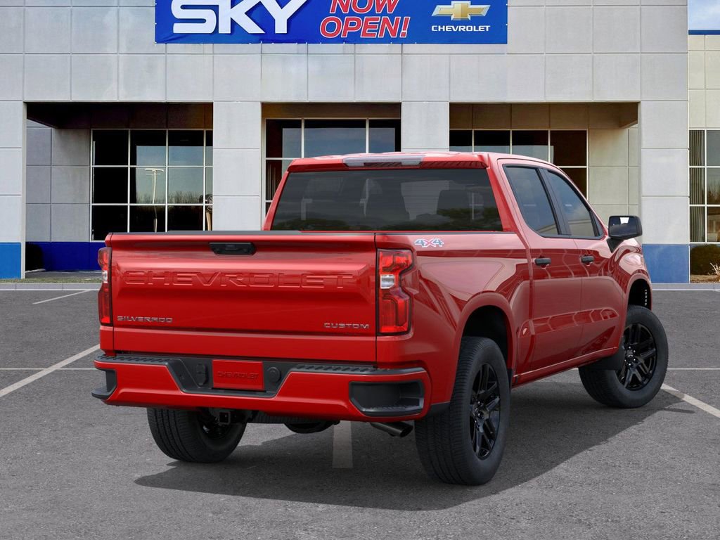 2025 Chevrolet Silverado 1500 Custom photo 4