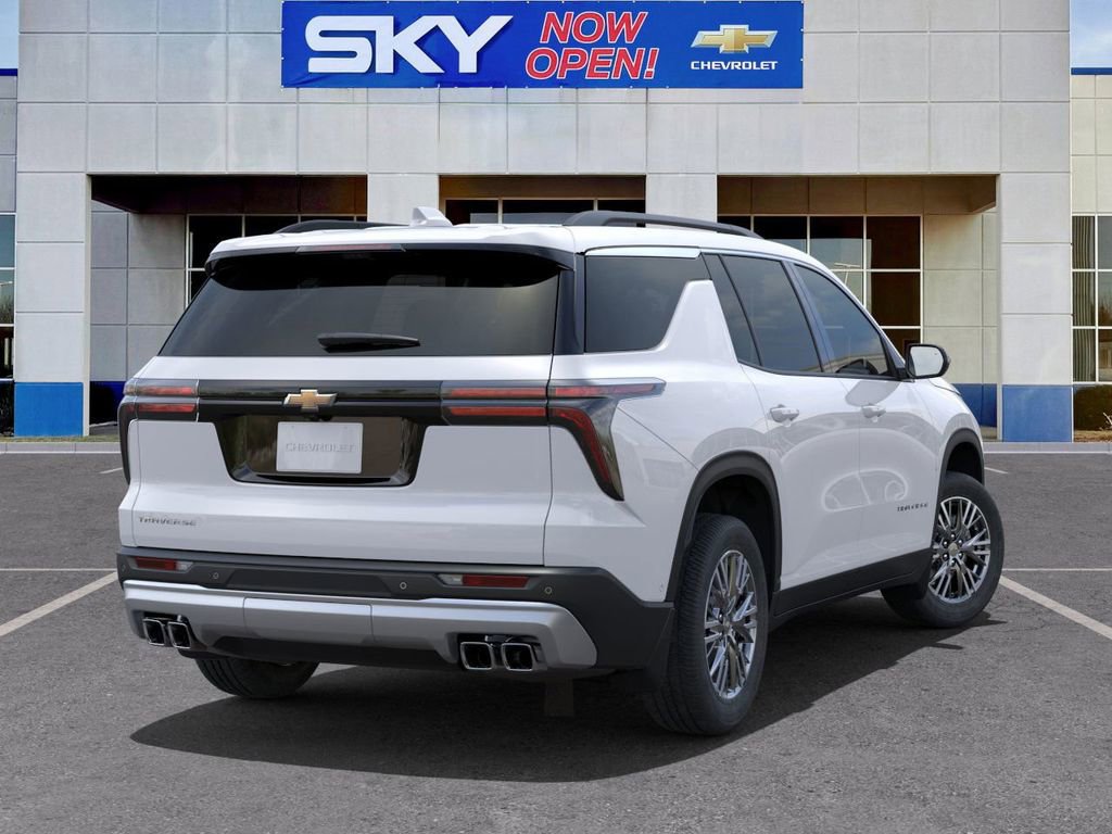 2025 Chevrolet Traverse photo 4