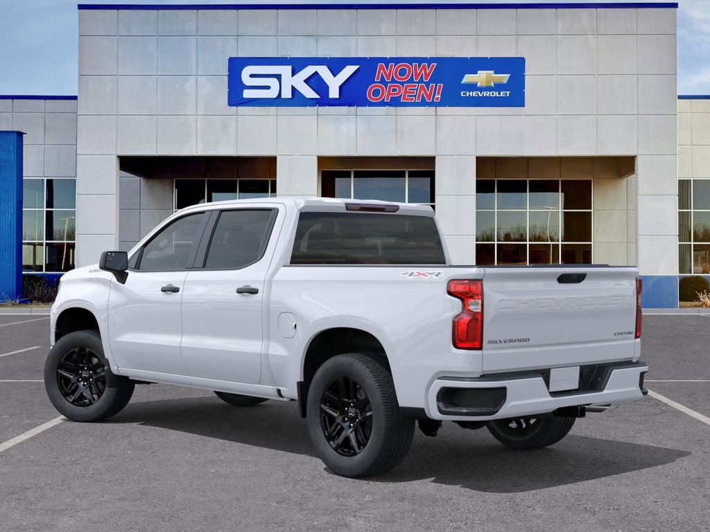 2025 Chevrolet Silverado 1500 Custom photo 2