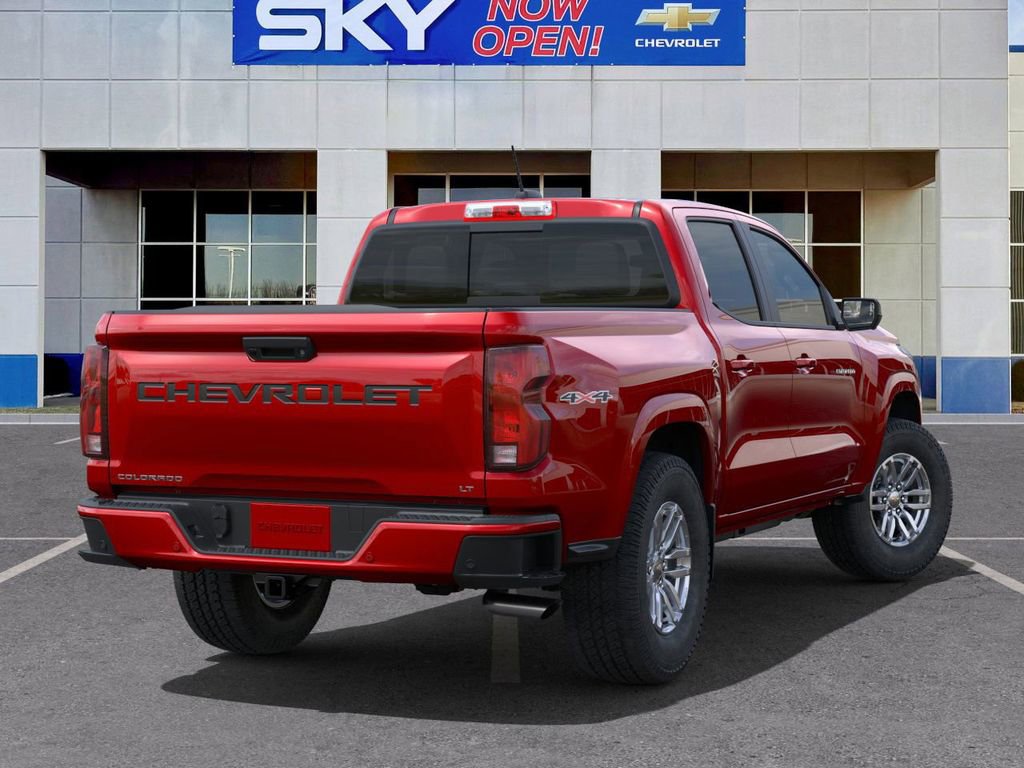 2024 Chevrolet Colorado LT photo 4