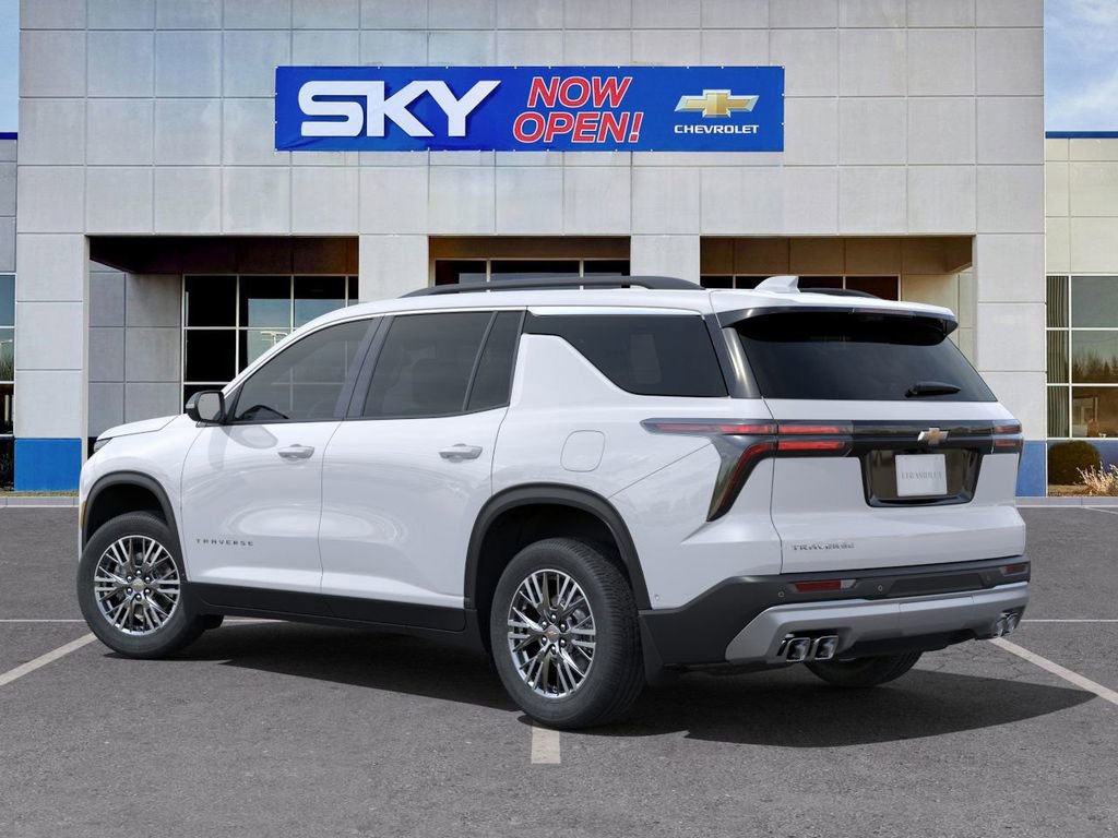 2025 Chevrolet Traverse photo 3