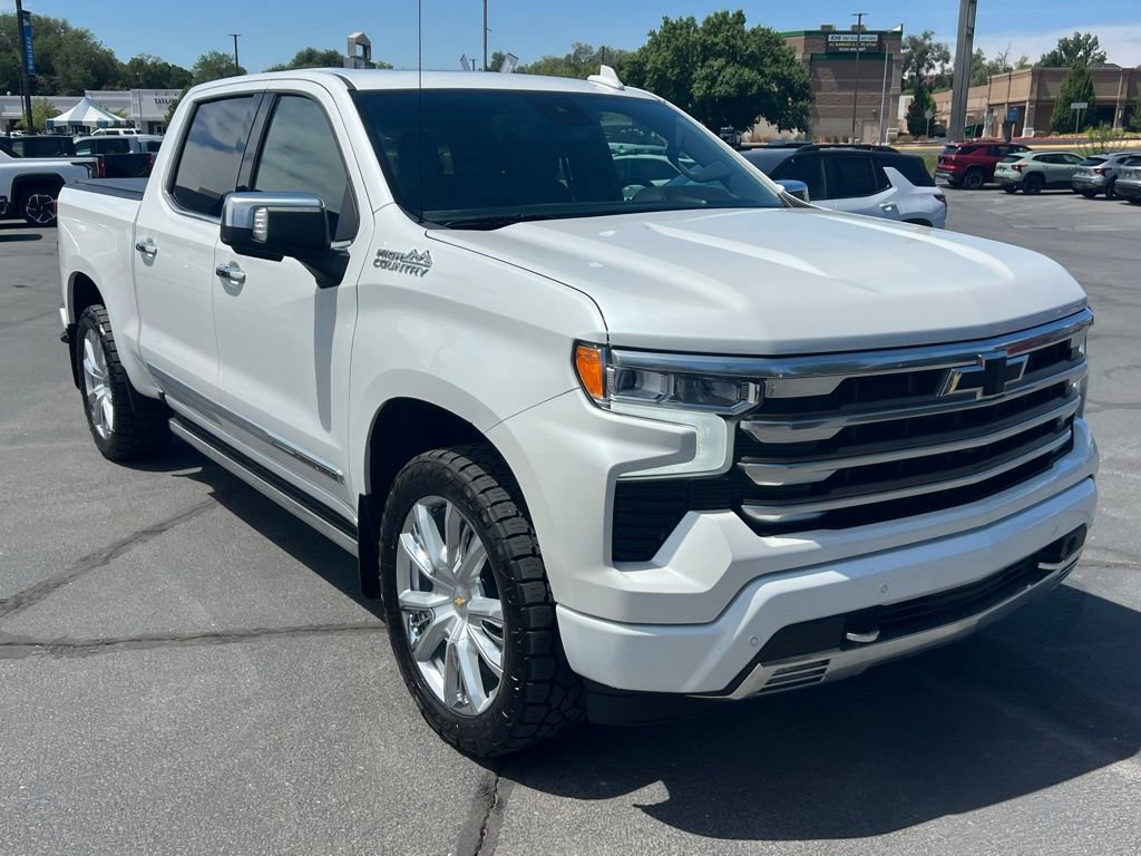 2022 Chevrolet Silverado 1500 High Country photo 4