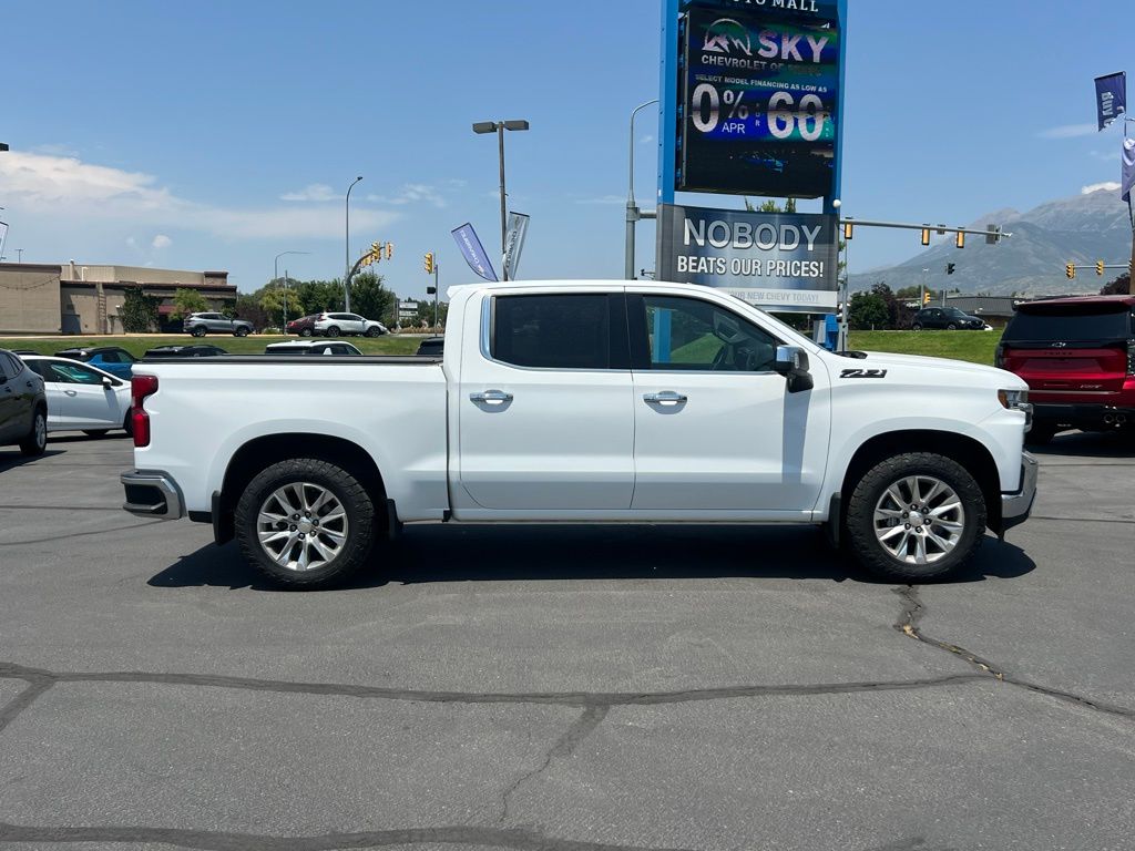 2022 Chevrolet Silverado 1500 LTZ photo 4