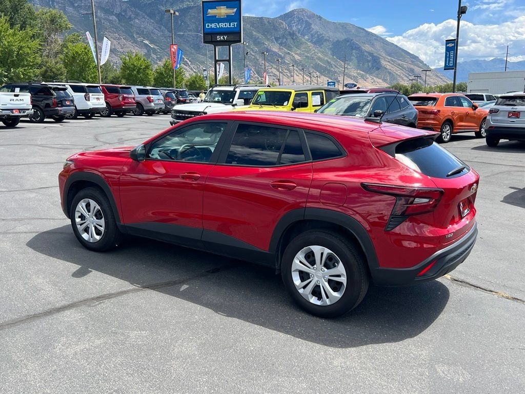 2026 Chevrolet Trax LS - Photo 13