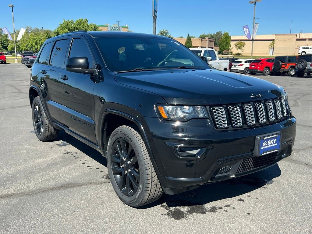 2019 Jeep Grand Cherokee Altitude photo 4