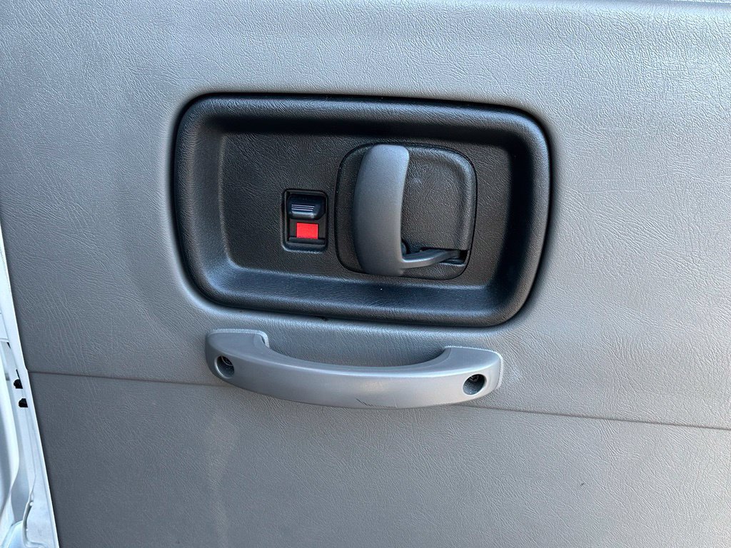 2025 Chevrolet Express Passenger LS - Photo 20