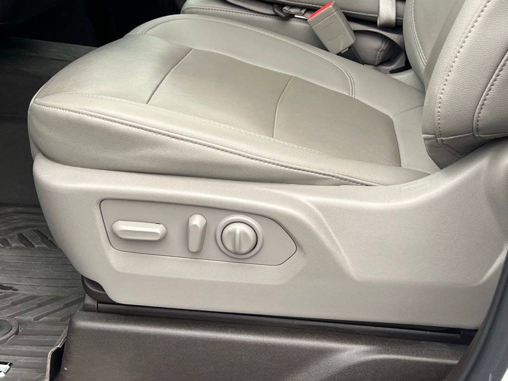 2022 Chevrolet Silverado 3500HD LTZ - Photo 24