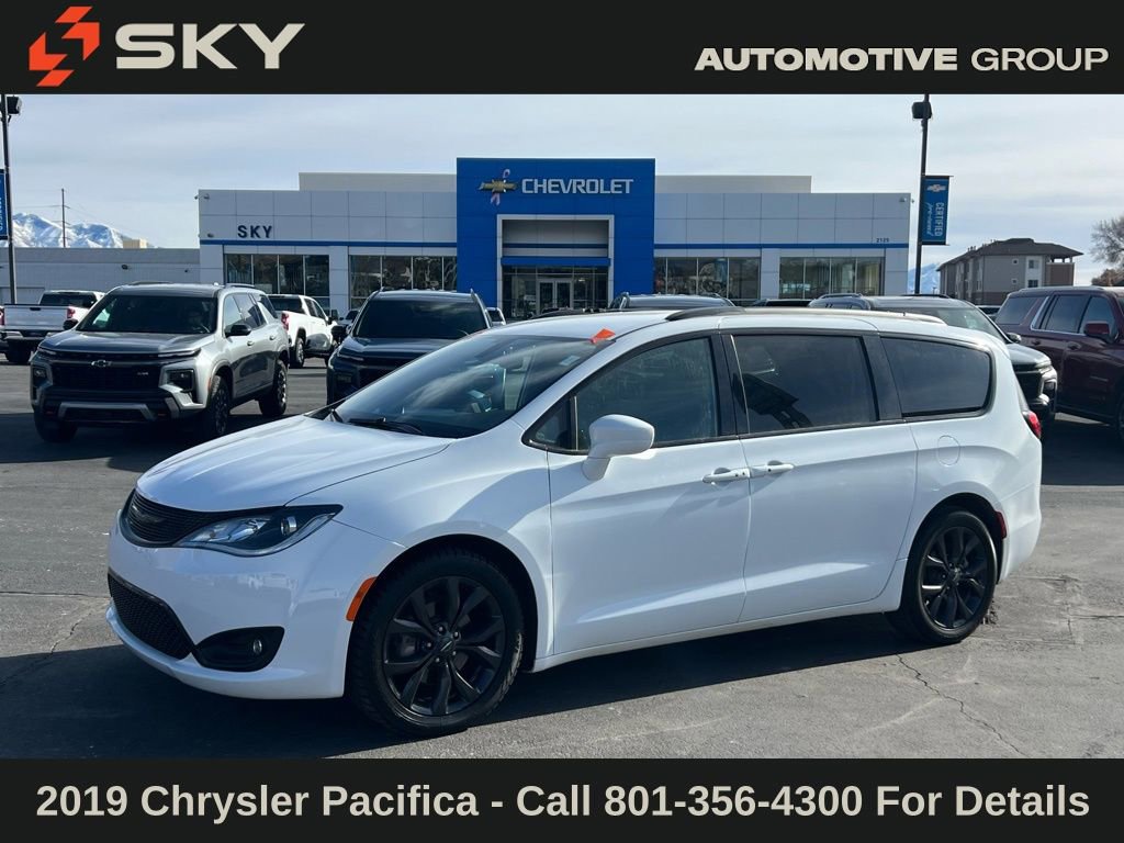 2019 Chrysler Pacifica Touring Plus