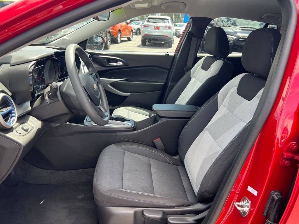 2026 Chevrolet Trax LS - Photo 26
