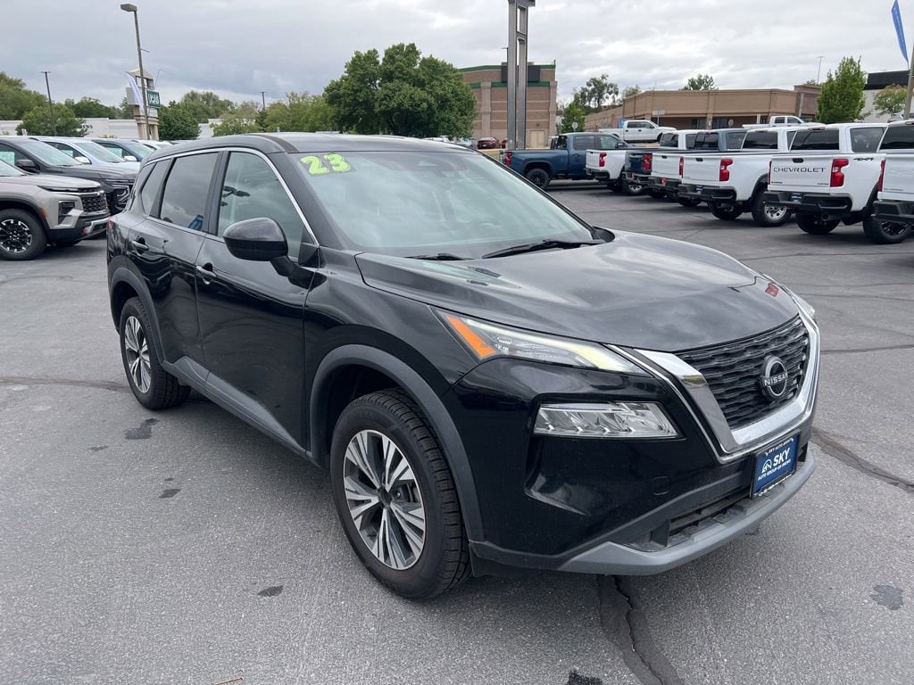2023 Nissan Rogue SV - Photo 6