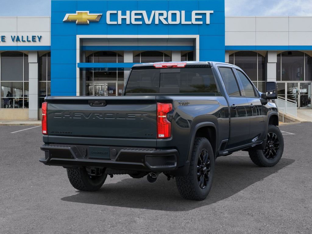 2025 Chevrolet Silverado 2500HD LTZ photo 4