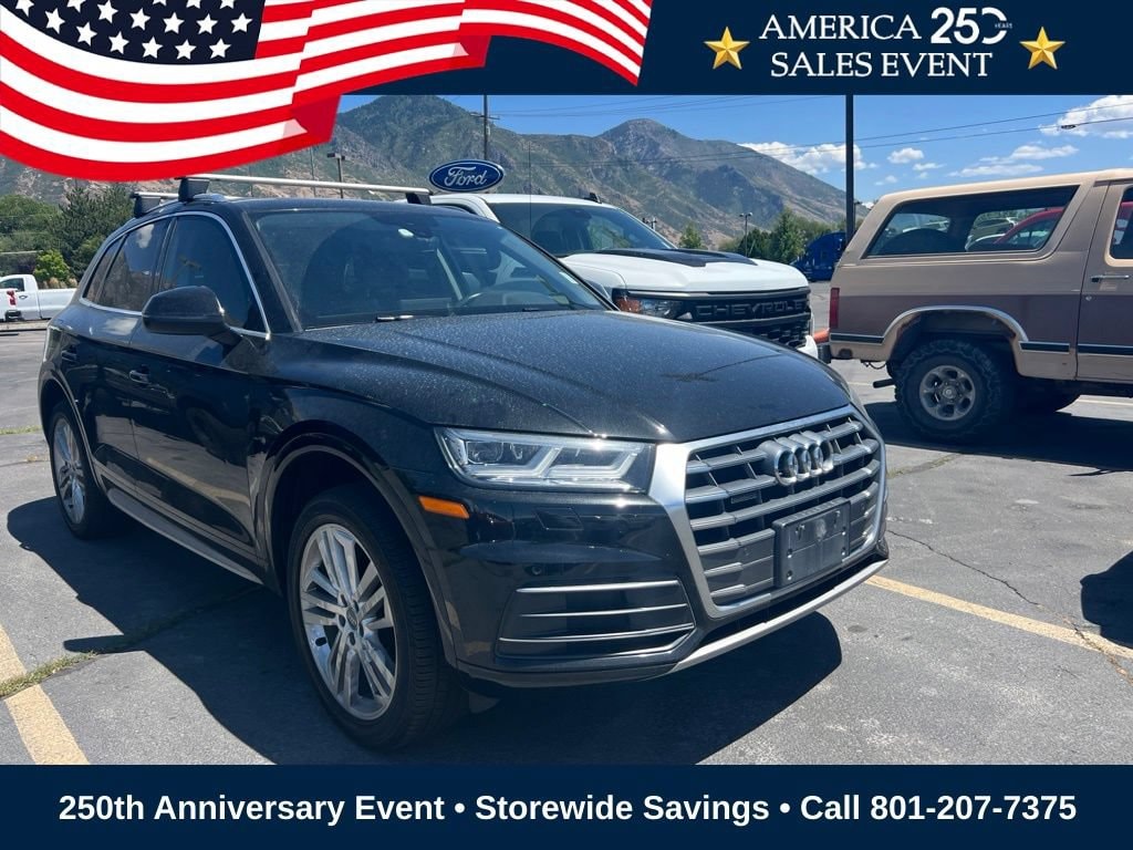 2018 Audi Q5 2.0T quattro S tronic Premium Plus's photo