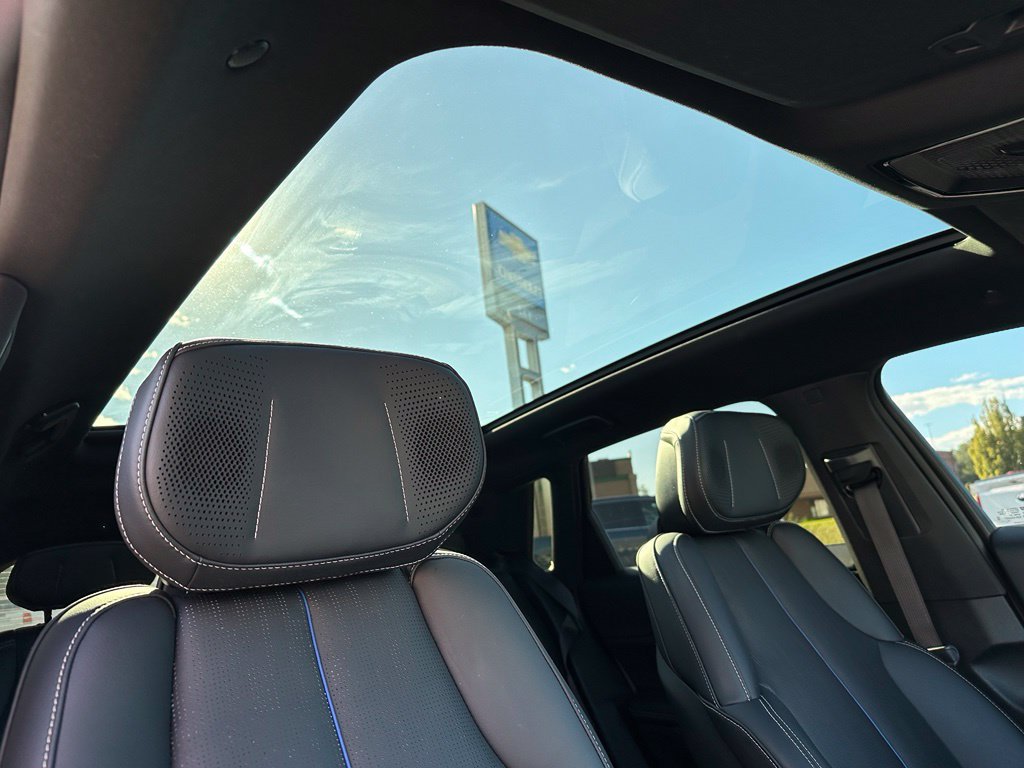 2024 Cadillac LYRIQ Luxury 1 - Photo 39