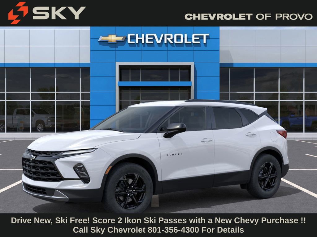 2025 Chevrolet Blazer 2LT photo 2