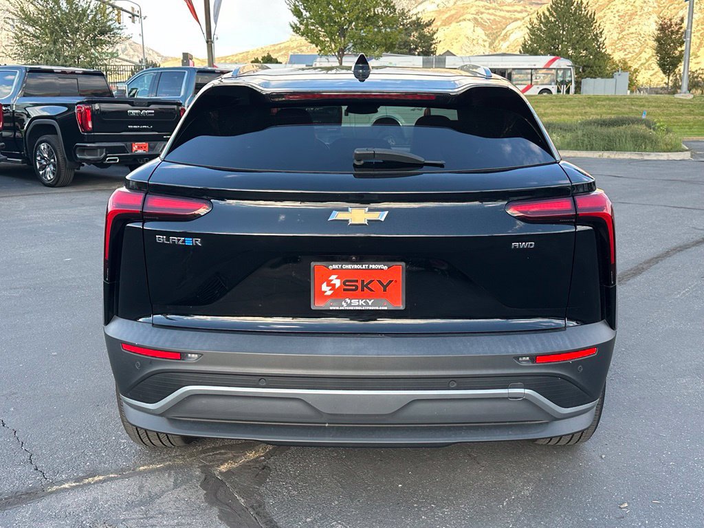 2024 Chevrolet Blazer EV LT - Photo 14