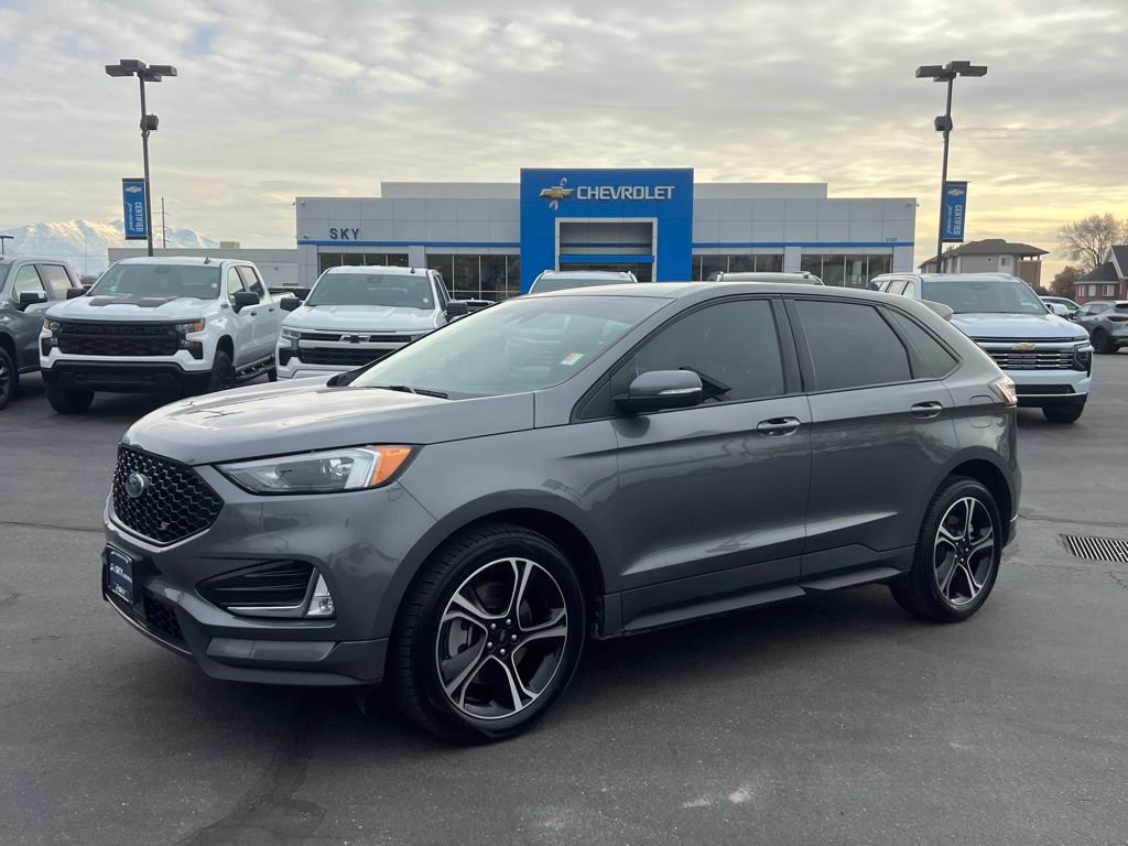 2023 Ford Edge