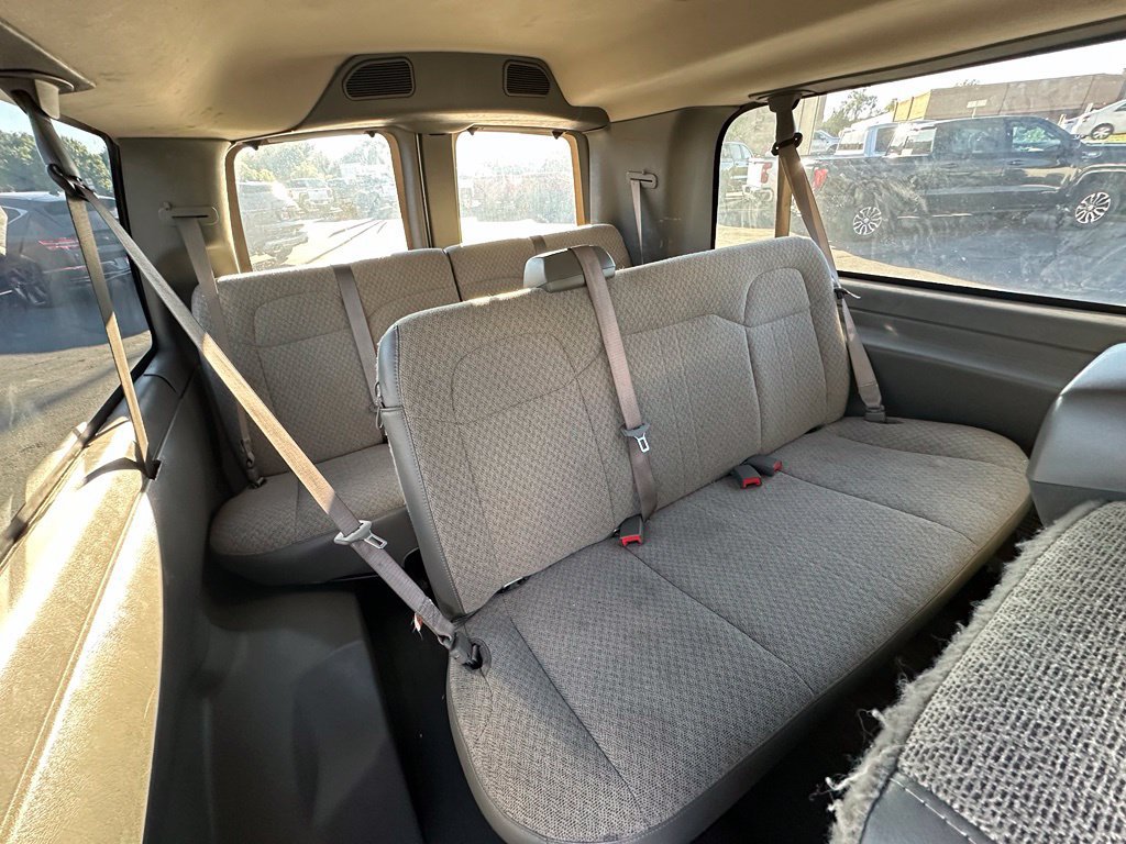 2025 Chevrolet Express Passenger LS - Photo 23