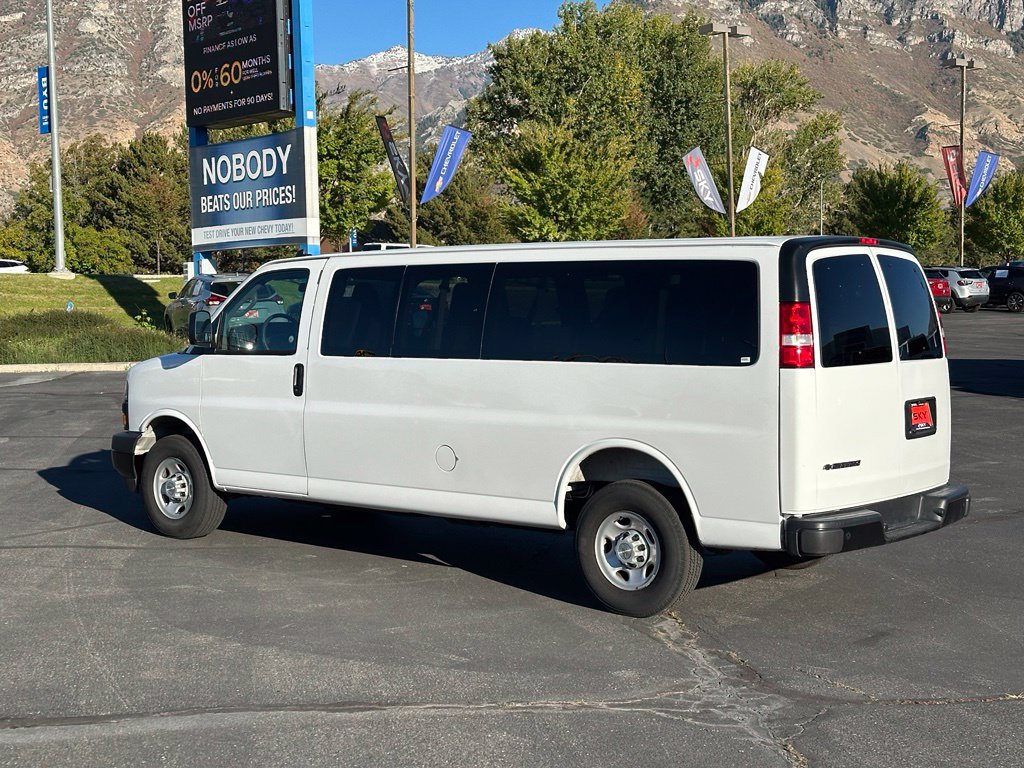 2025 Chevrolet Express Passenger LS - Photo 15