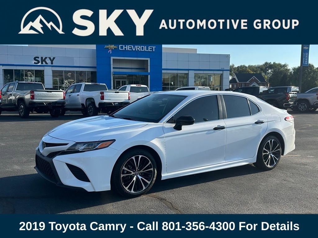 Used 2019 Toyota Camry LE