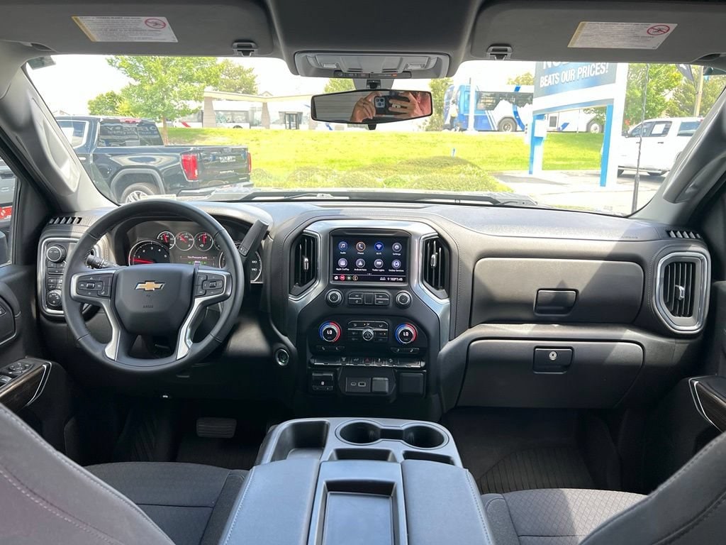 2023 Chevrolet Silverado 3500HD LT - Photo 23