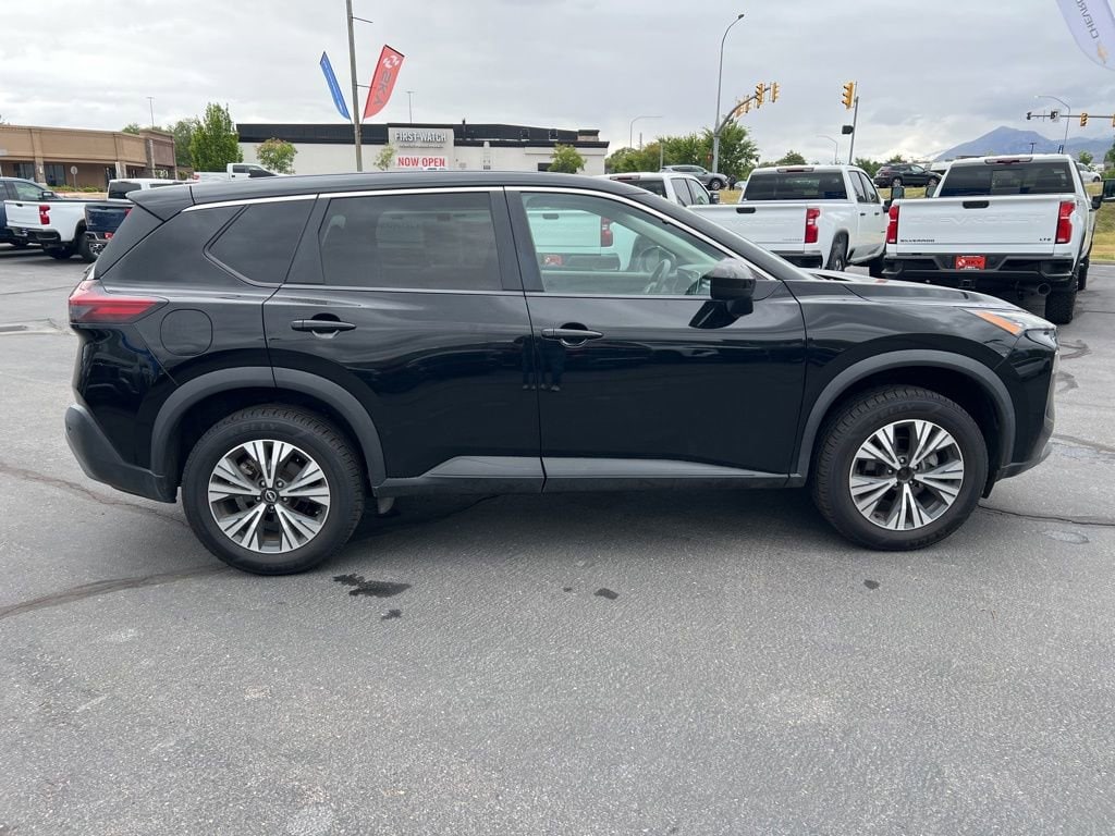 2023 Nissan Rogue SV - Photo 7