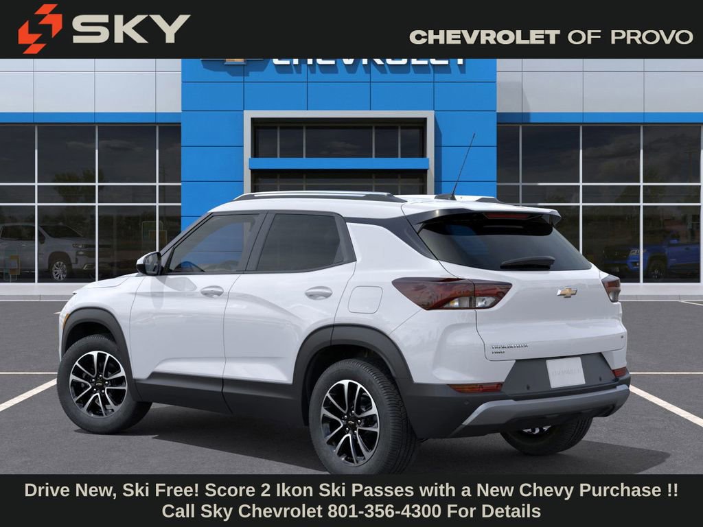 2026 Chevrolet Trailblazer LT photo 2