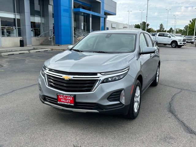 2023 Chevrolet Equinox LT photo 2