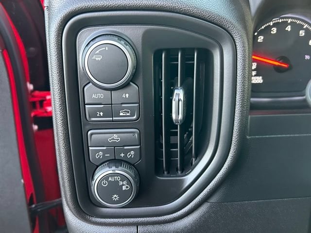 2026 Chevrolet Silverado 1500 Custom - Photo 21