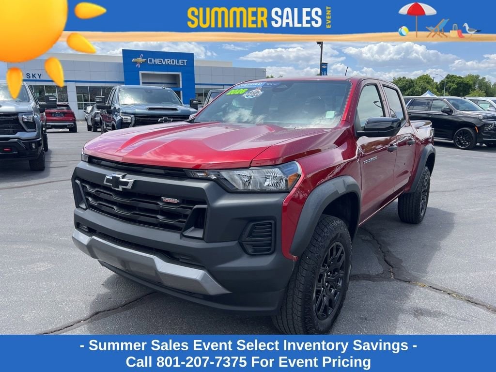 2026 Chevrolet Colorado Trail Boss - Photo 2