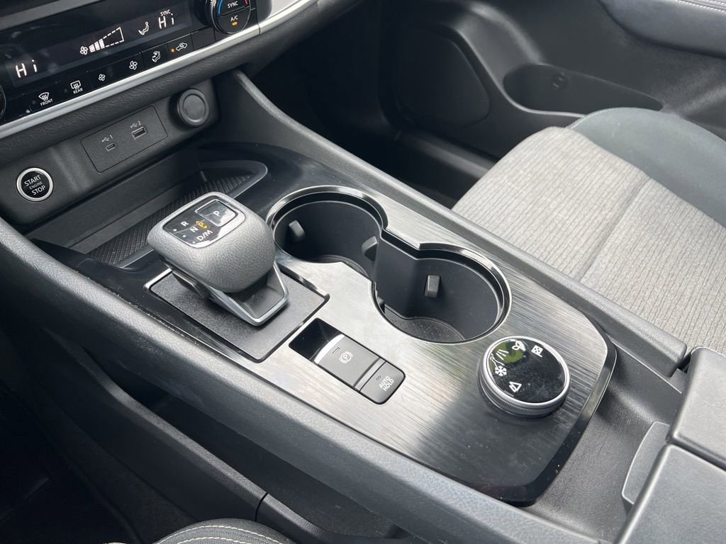2023 Nissan Rogue SV - Photo 34