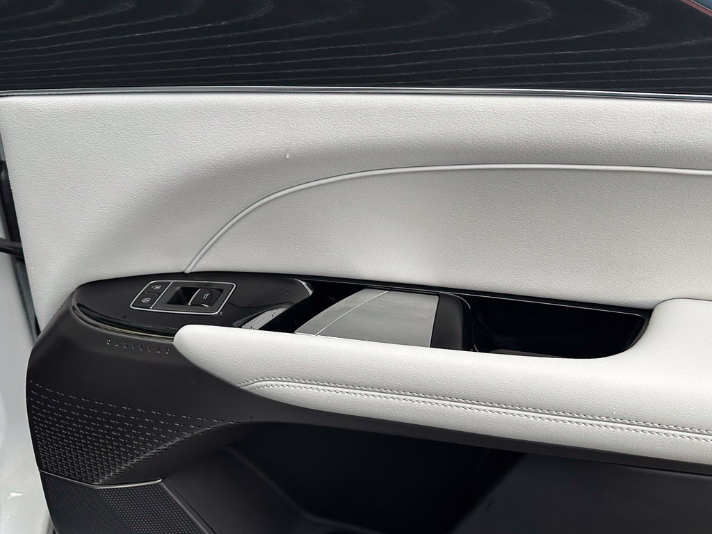 2024 Cadillac LYRIQ Luxury 1 - Photo 20