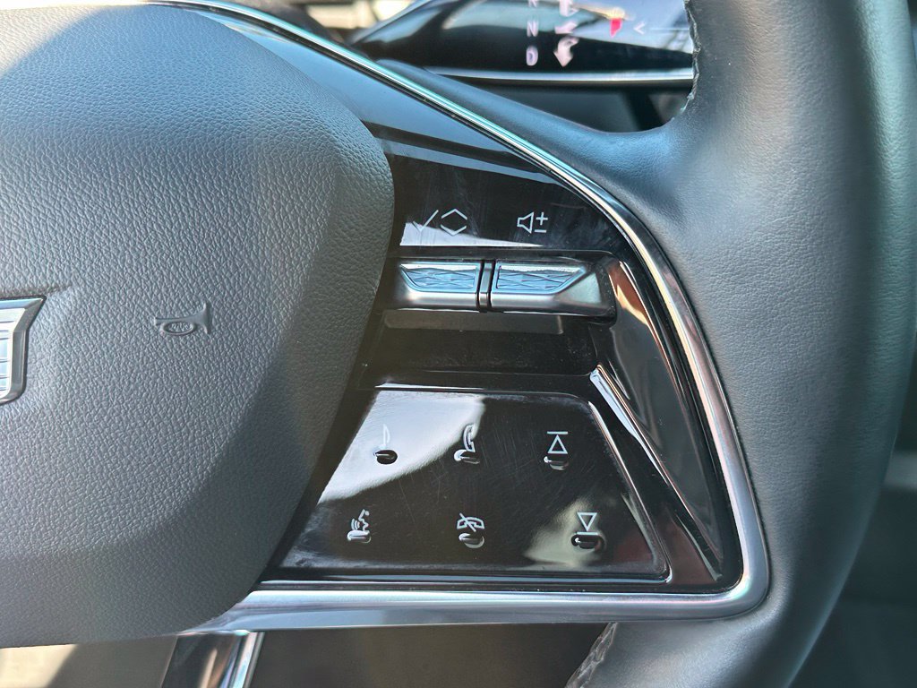 2024 Cadillac LYRIQ Luxury 1 - Photo 34