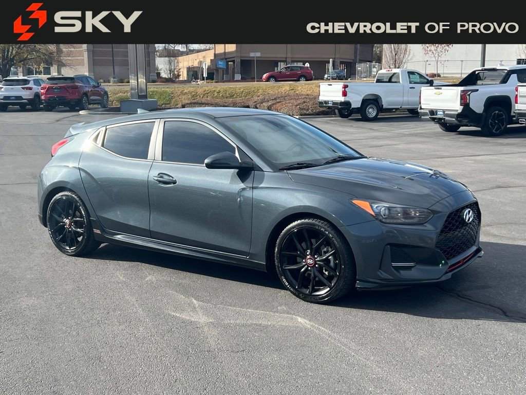 2020 Hyundai Veloster Turbo R-Spec photo 3