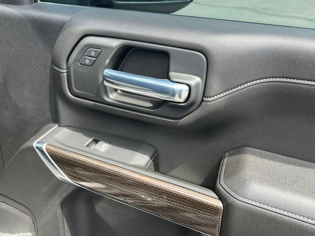 2023 Chevrolet Silverado 3500HD LT - Photo 18